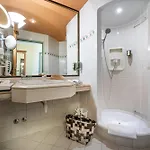 Otel Wellnesshotel Mitterwirt