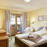 Wellnesshotel Mitterwirt 호텔 4*