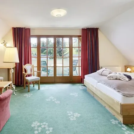 Wellnesshotel Mitterwirt Otel 4*