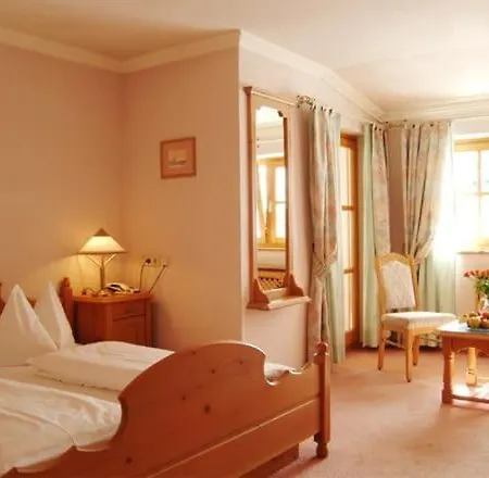 Wellnesshotel Mitterwirt Otel 4*