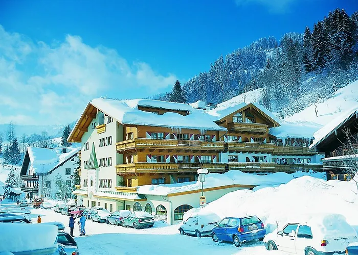 Wellnesshotel Mitterwirt فندق ديتن ام هوكونغ