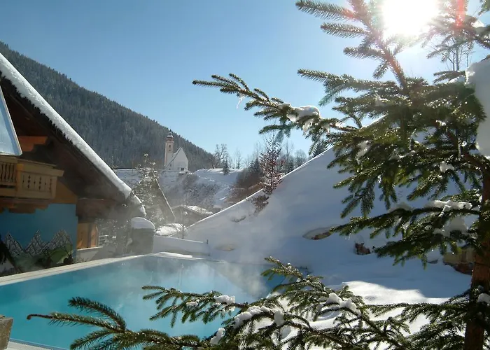 Wellnesshotel Mitterwirt فندق ديتن ام هوكونغ