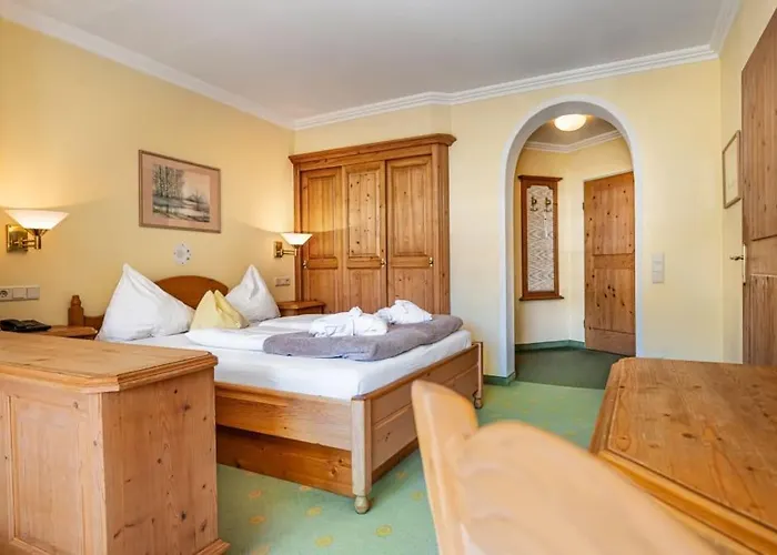 فندق Wellnesshotel Mitterwirt 4*