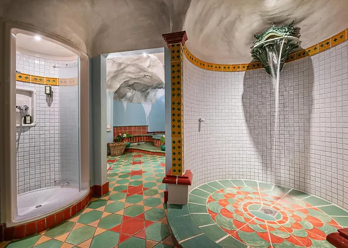 فندق Wellnesshotel Mitterwirt ديتن ام هوكونغ