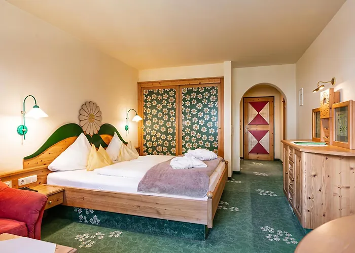 Wellnesshotel Mitterwirt 4* ديتن ام هوكونغ