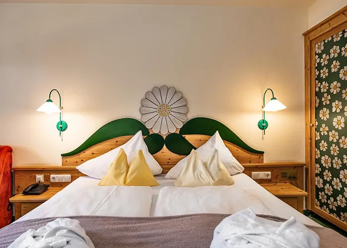 Wellnesshotel Mitterwirt فندق