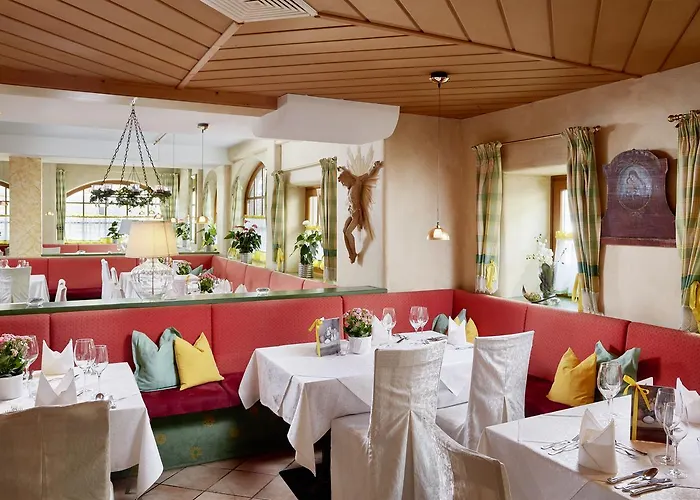 Wellnesshotel Mitterwirt فندق ديتن ام هوكونغ